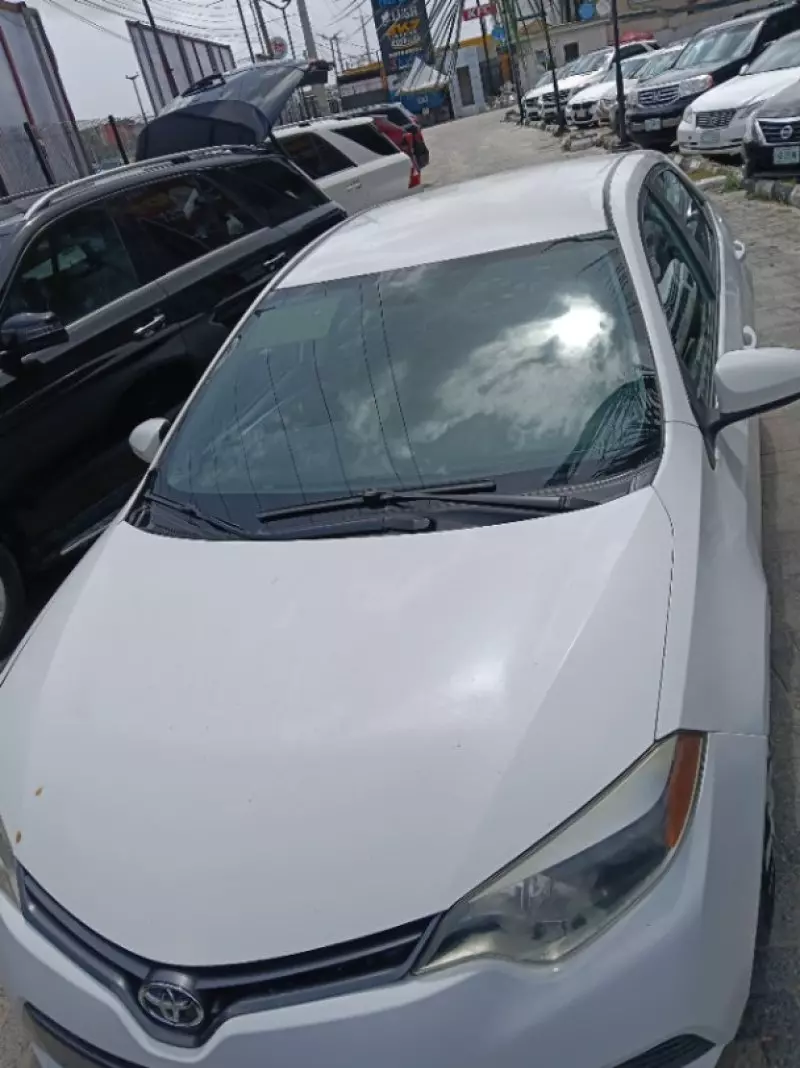 Toyota Corolla   - 2015