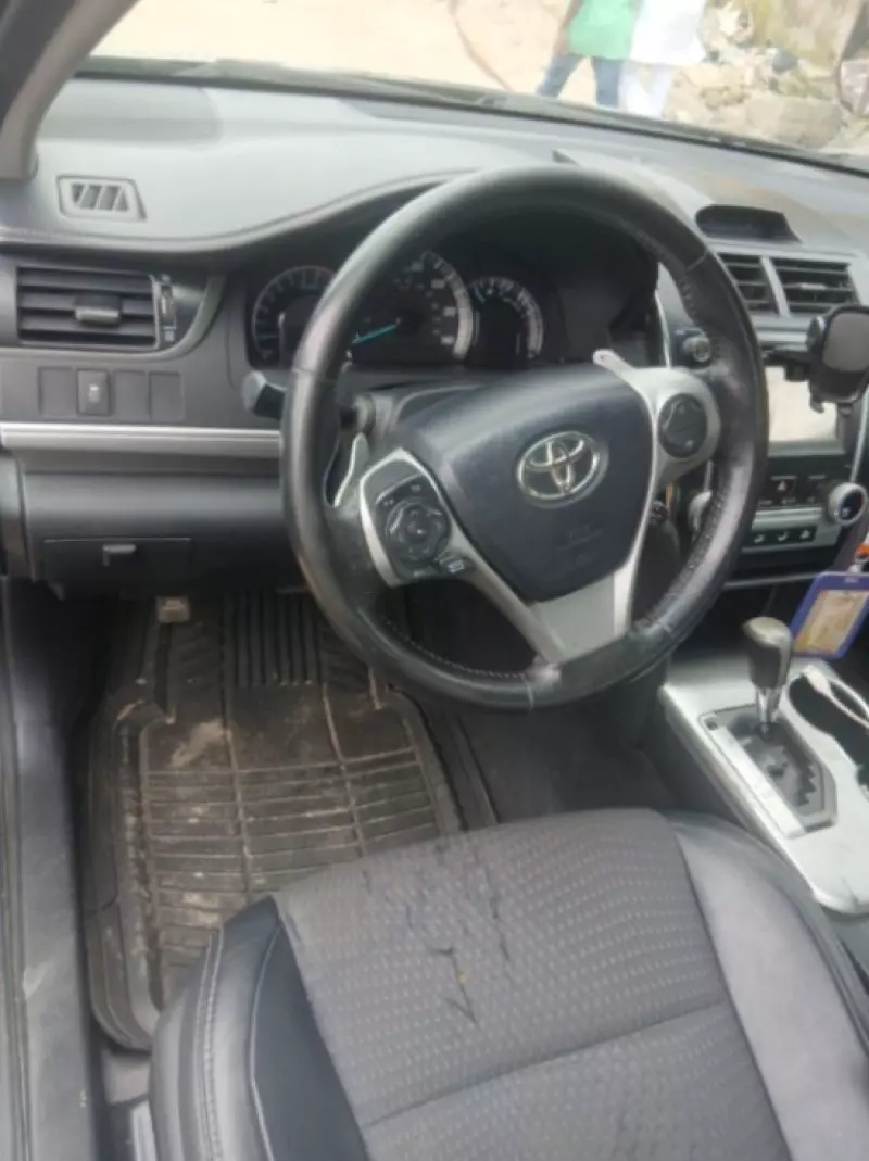 TOYOTA Camry   - 2012
