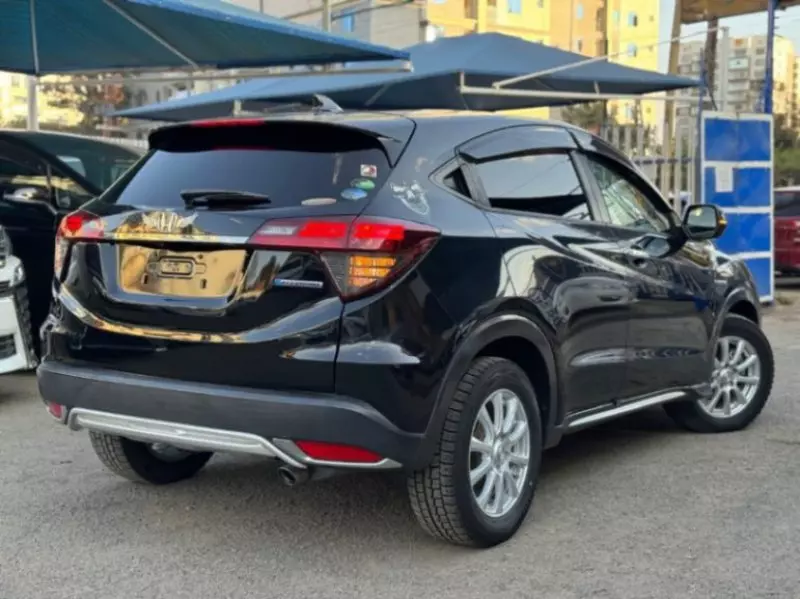 Honda Vezel    - 2018