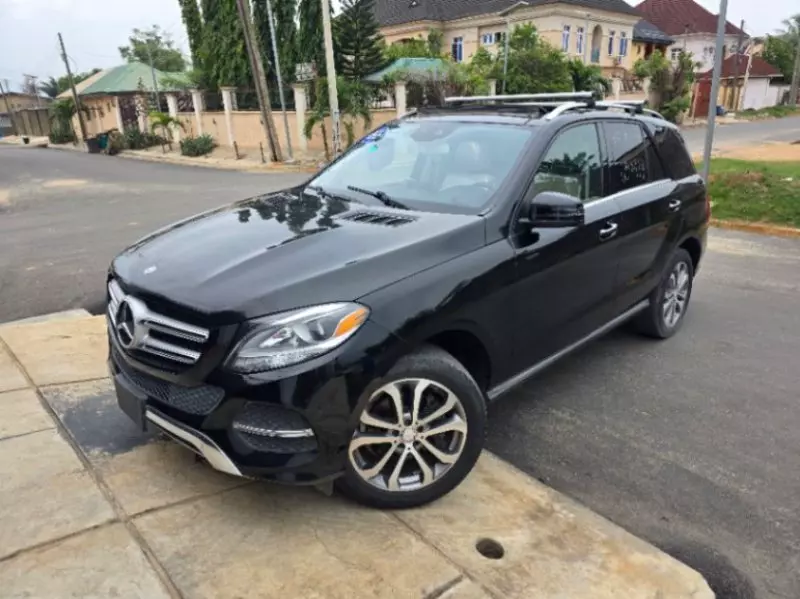 Mercedes-Benz GLE 350   - 2016