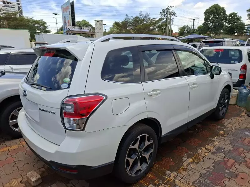 Subaru Forester   - 2017