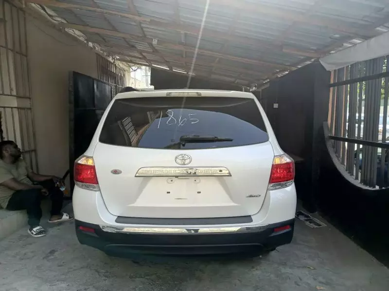 TOYOTA Highlander - 2011