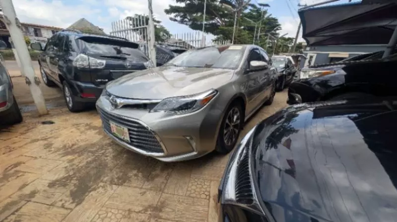 TOYOTA Avalon   - 2016
