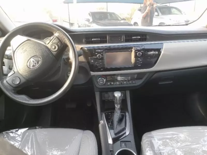 Toyota Corolla   - 2016