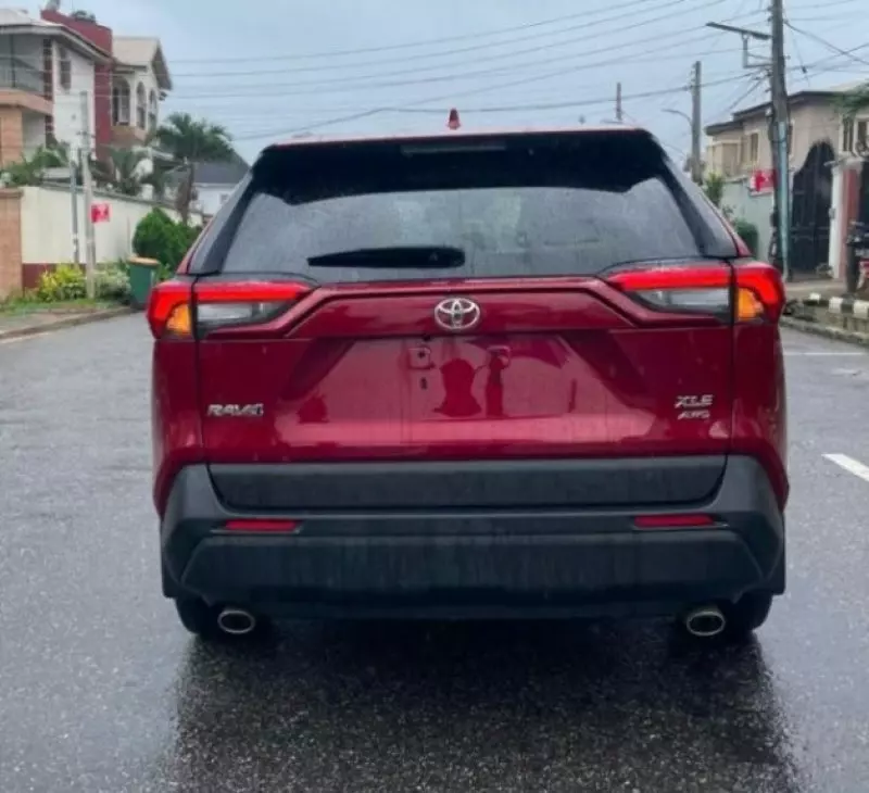 TOYOTA RAV 4   - 2019