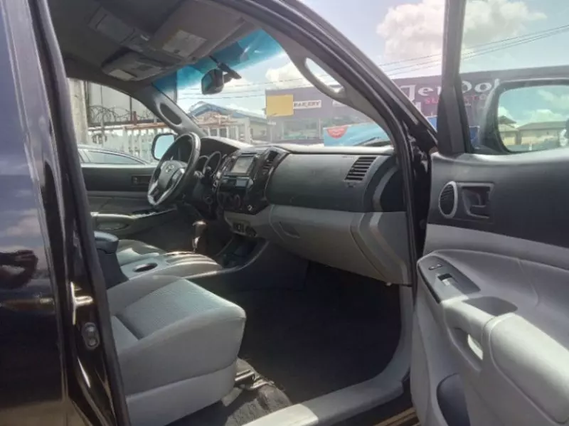 Toyota Tacoma   - 2013
