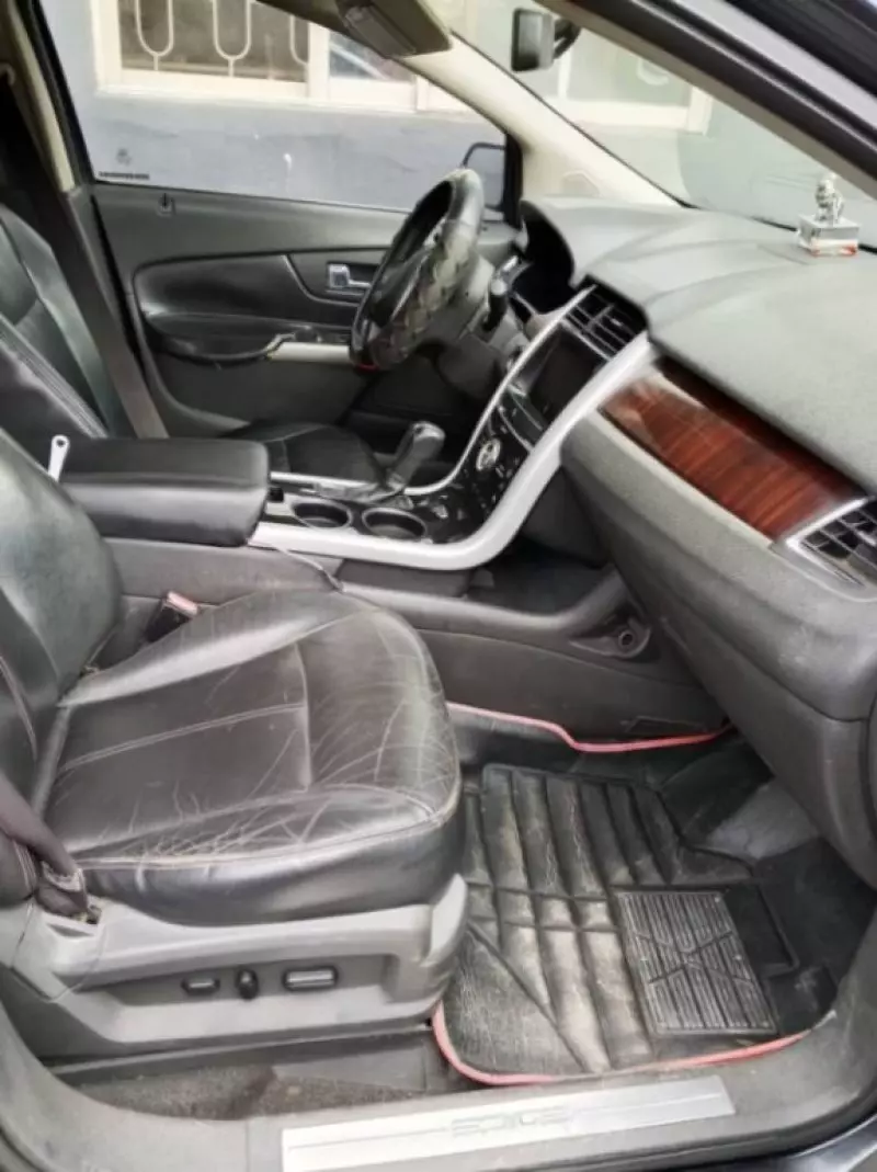 Ford Edge   - 2013