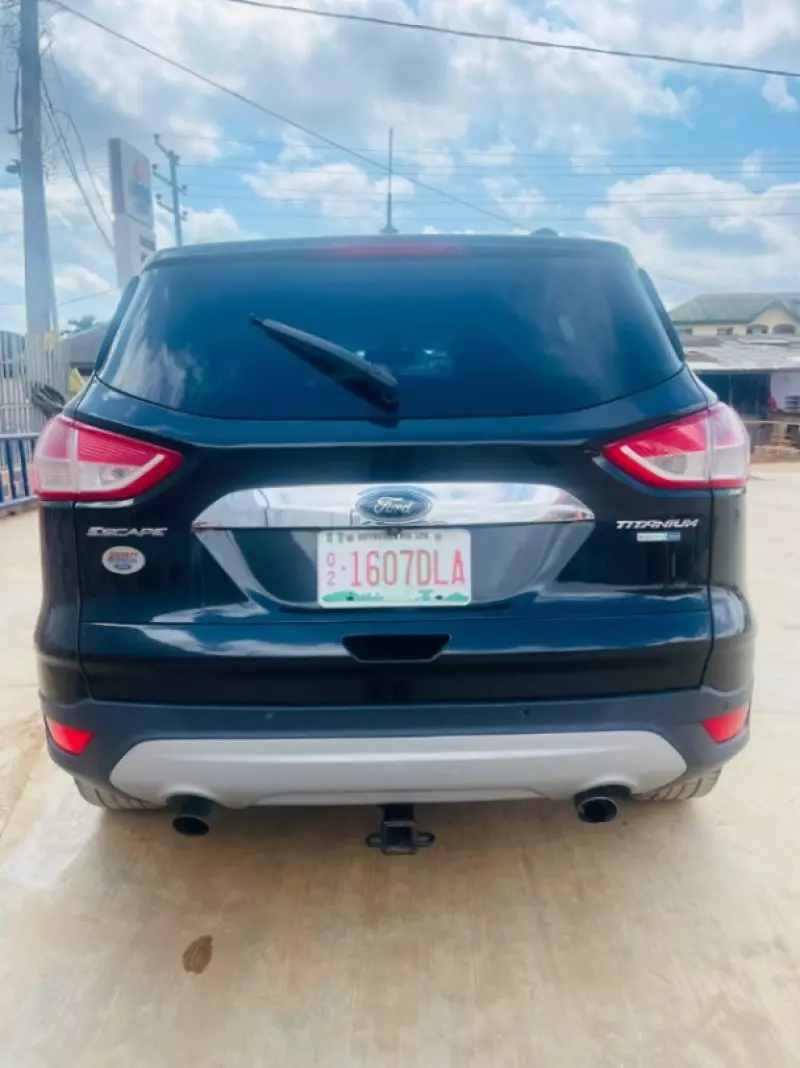 Ford Escape   - 2014