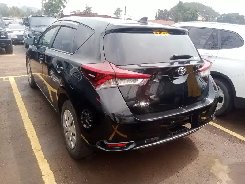 Toyota Auris   - 2017