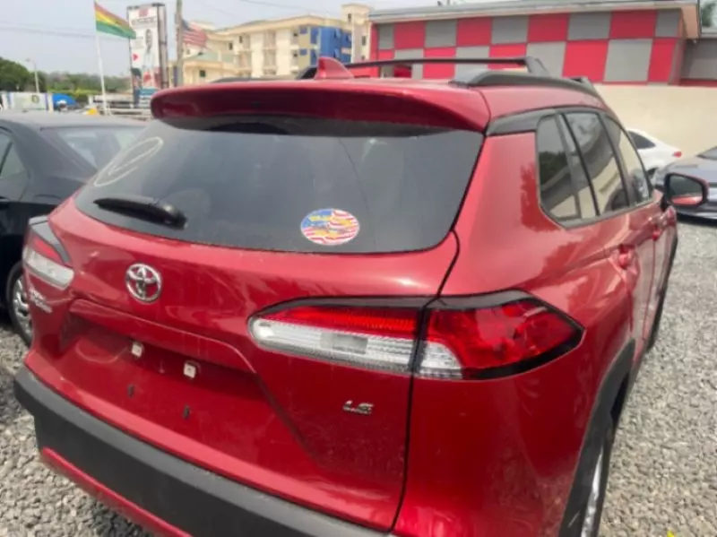 Toyota Corolla Cross   - 2024