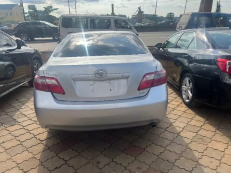 TOYOTA Camry - 2007