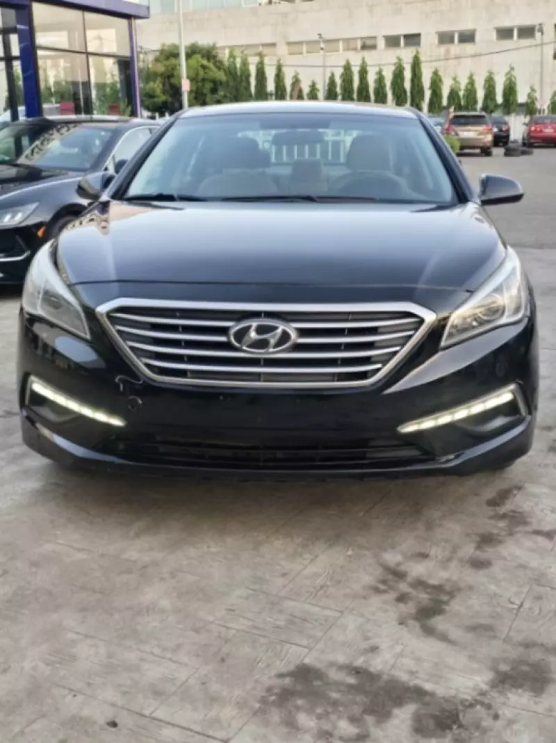Hyundai Sonata   - 2014