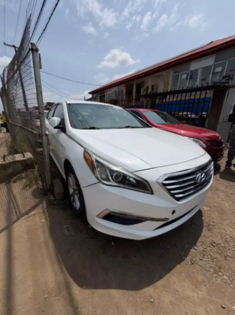 Hyundai Sonata   - 2017