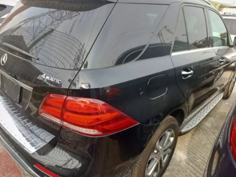Mercedes-Benz GLE-Class   - 2016