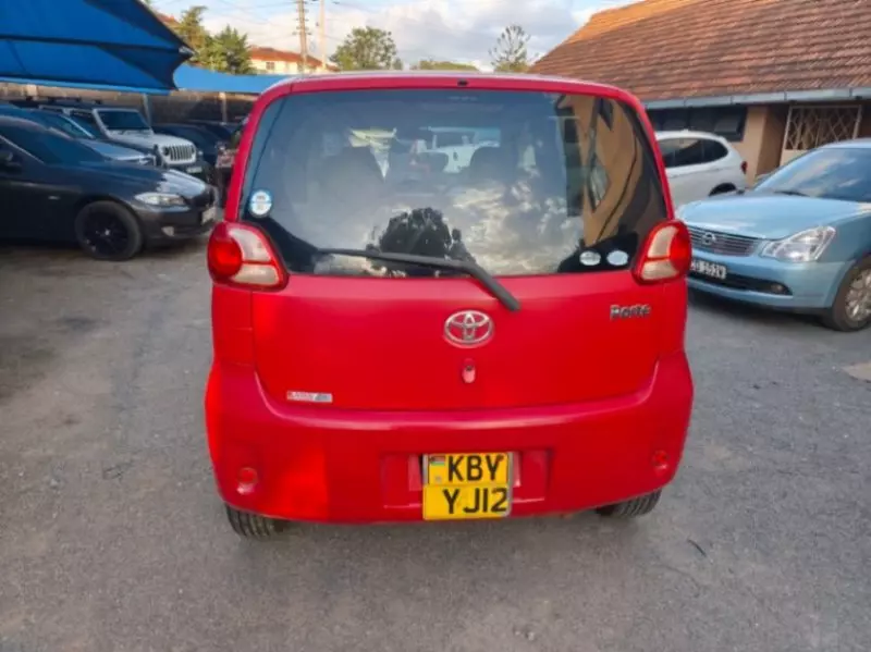 TOYOTA Porte - 2007