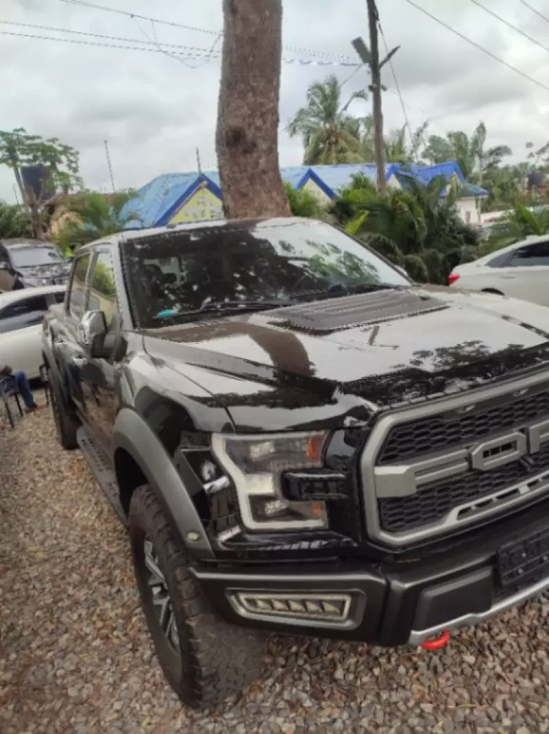 Ford Raptor   - 2018