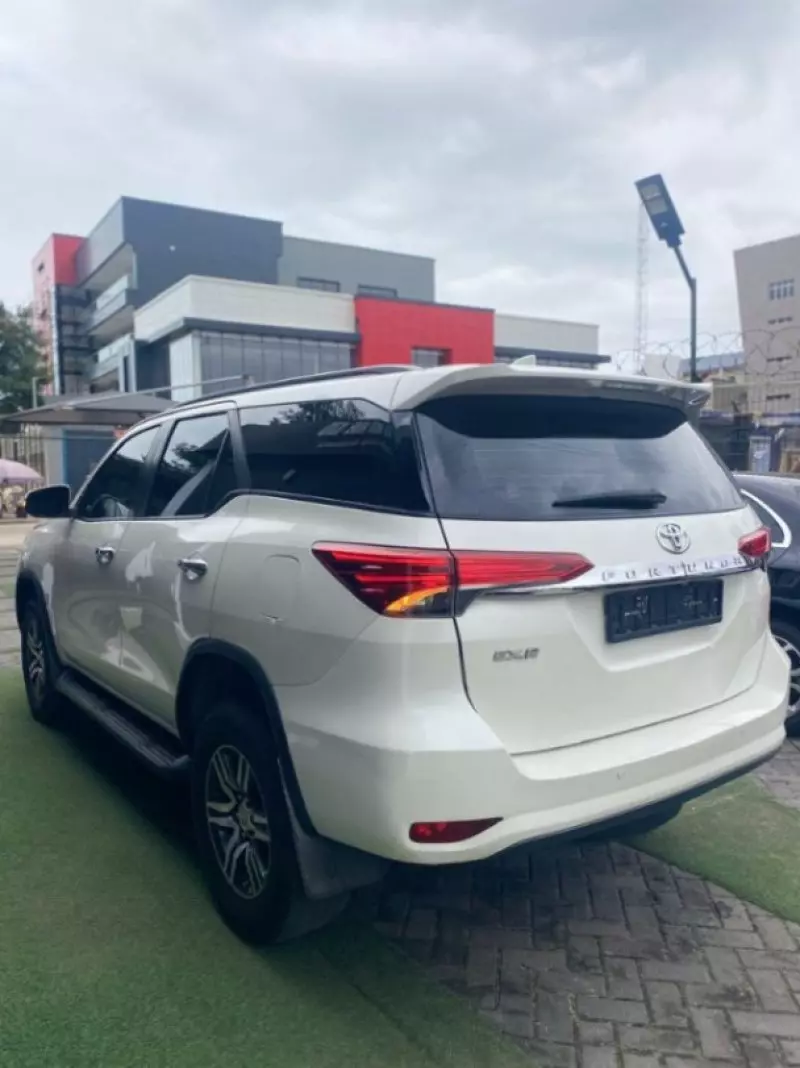 Toyota Fortuner   - 2018
