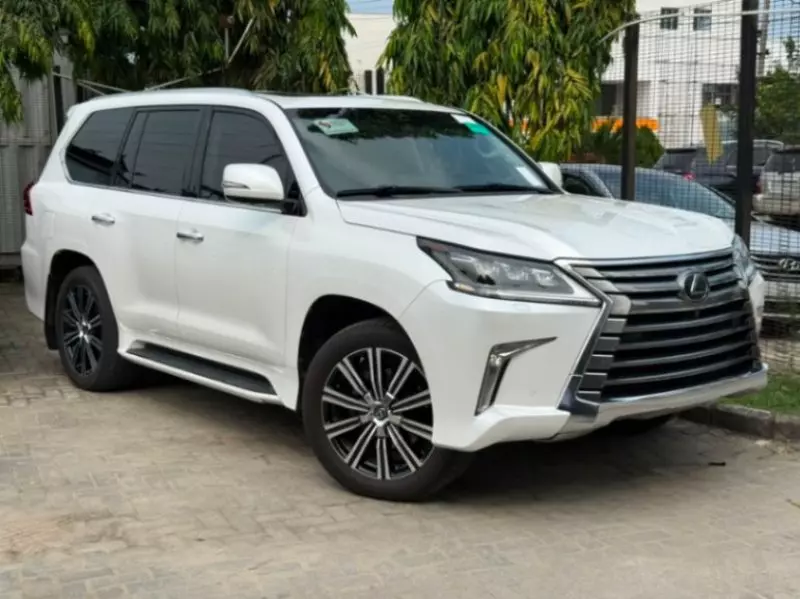 Lexus LX 570 - 2018