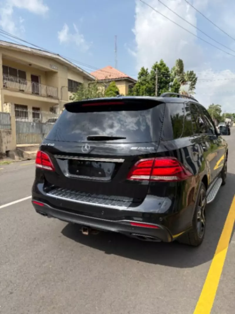 Mercedes-Benz GLE-Class   - 2016
