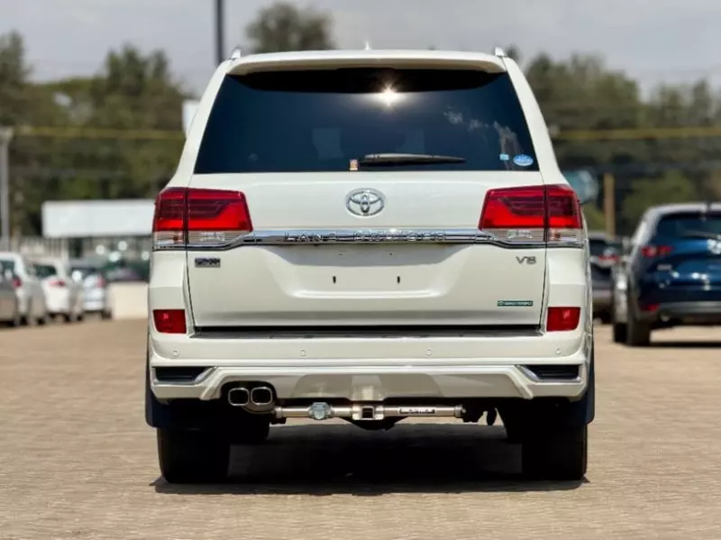Toyota Landcruiser ZX   - 2018