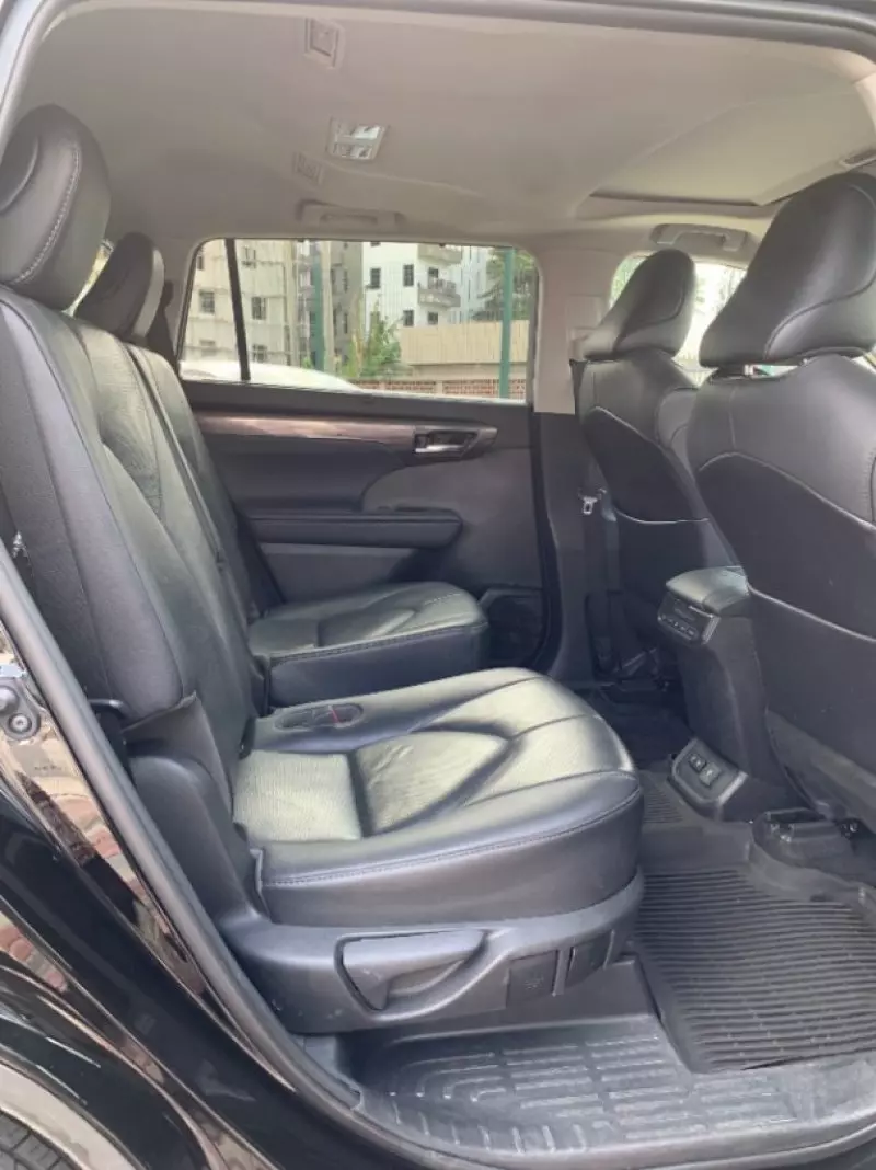 TOYOTA Highlander - 2021