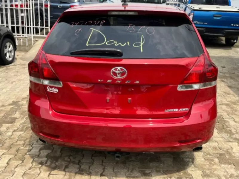 Toyota Venza   - 2014