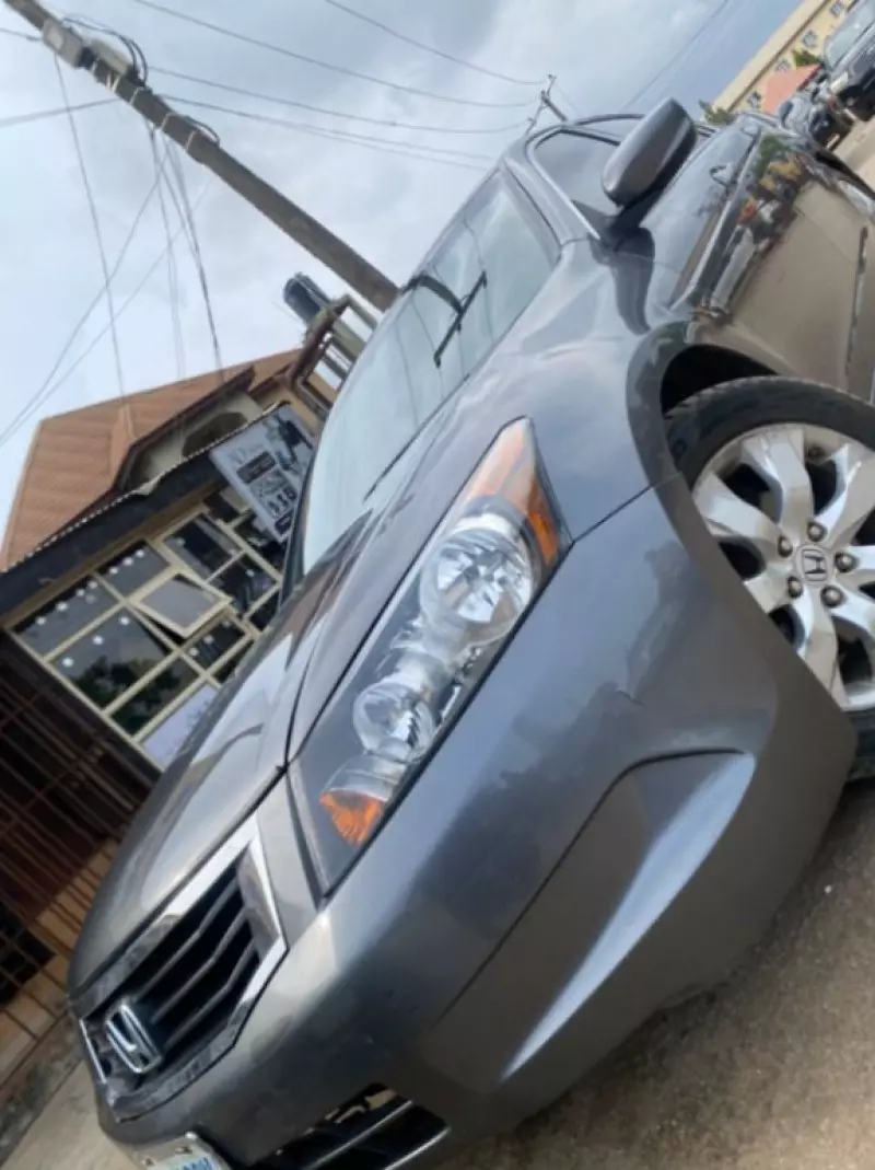Honda Accord   - 2009