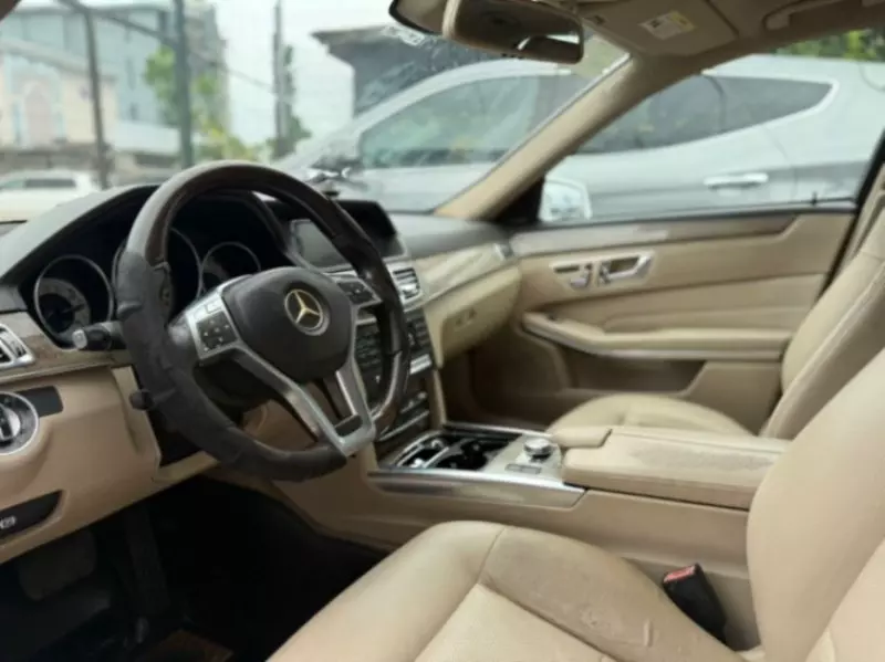 Mercedes-Benz E350   - 2014