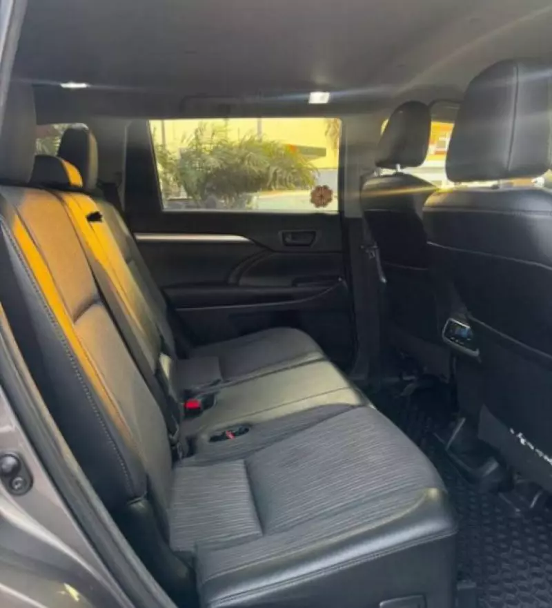 TOYOTA Highlander   - 2014
