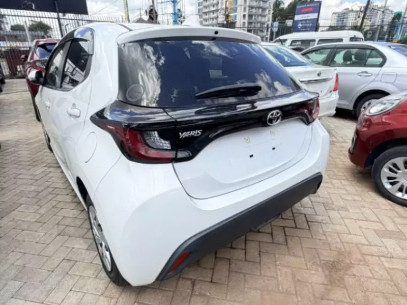 TOYOTA Yaris - 2020
