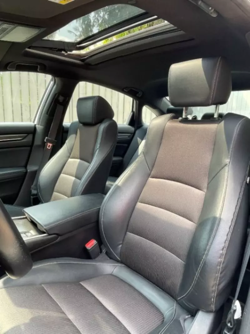 Hyundai Elantra   - 2016