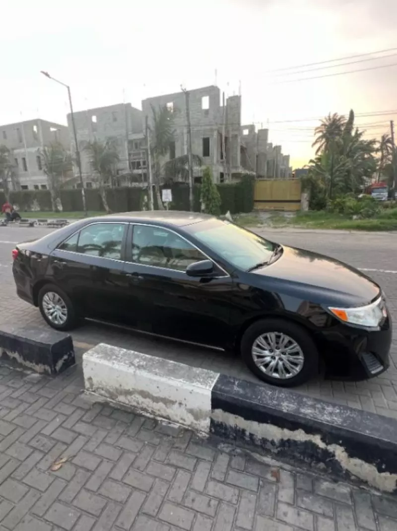 Toyota Camry   - 2013