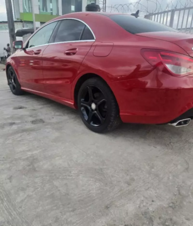 Mercedes-Benz CLA-Class   - 2015