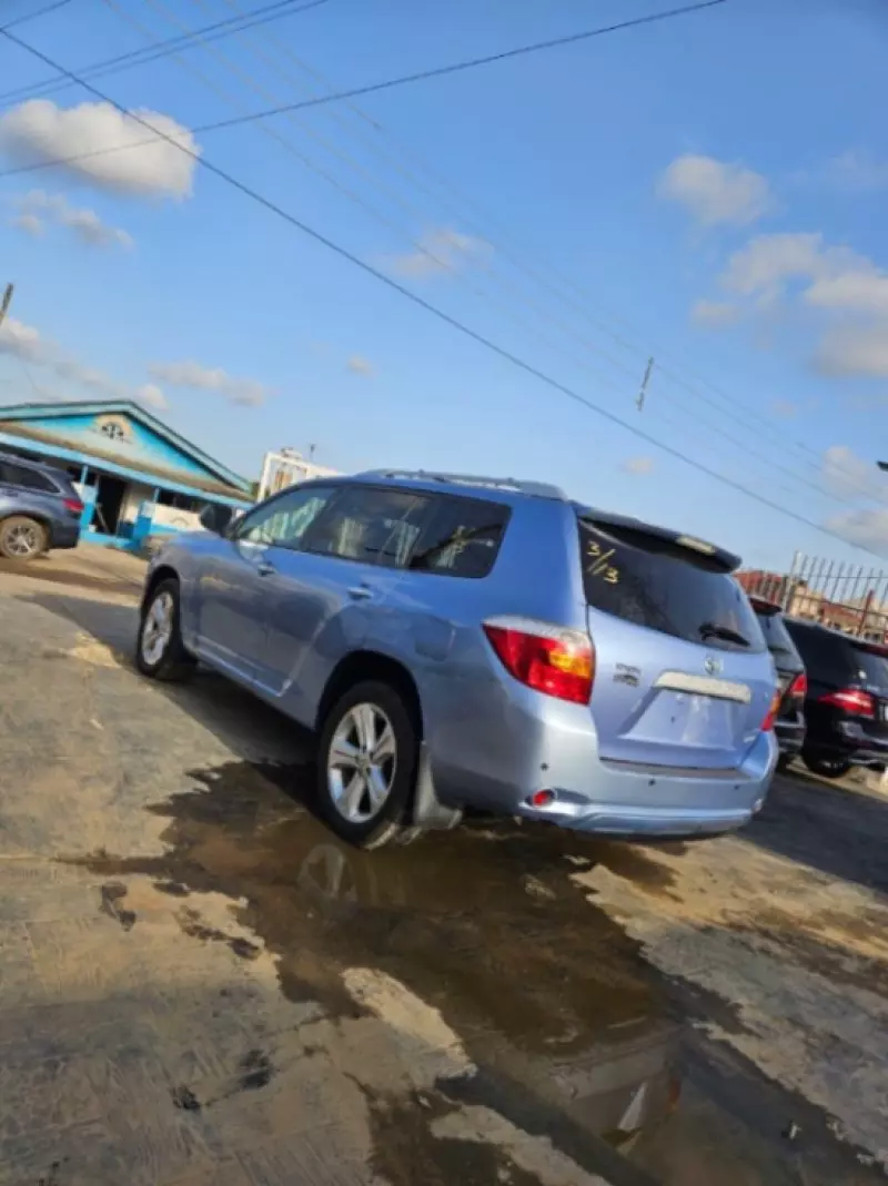 Toyota Highlander   - 2008