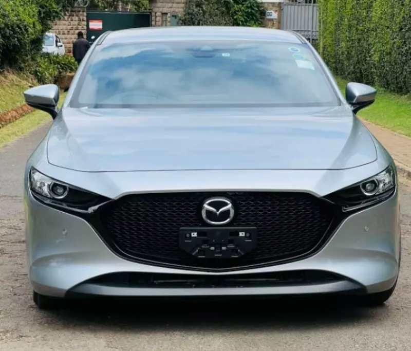 Mazda 3   - 2019