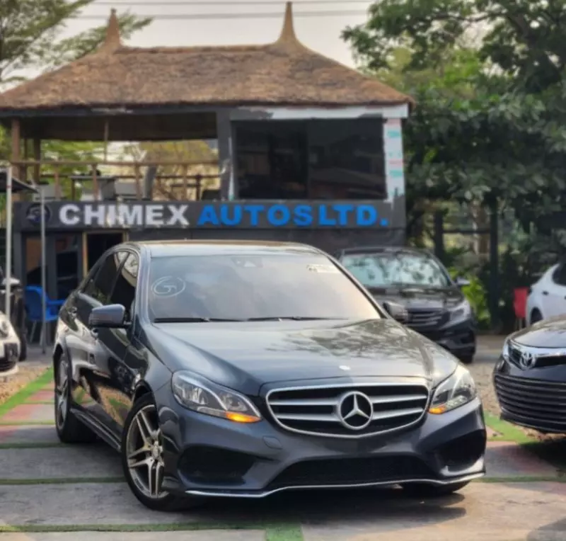 Mercedes-Benz E350   - 2013