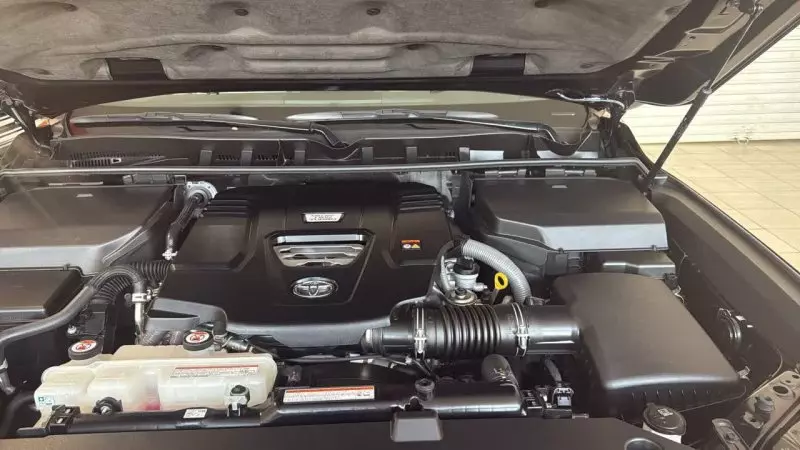 Toyota Land Cruiser Prado VX.L   - 2025