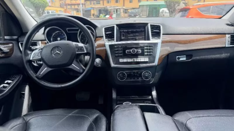 Mercedes-Benz ML 350   - 2015