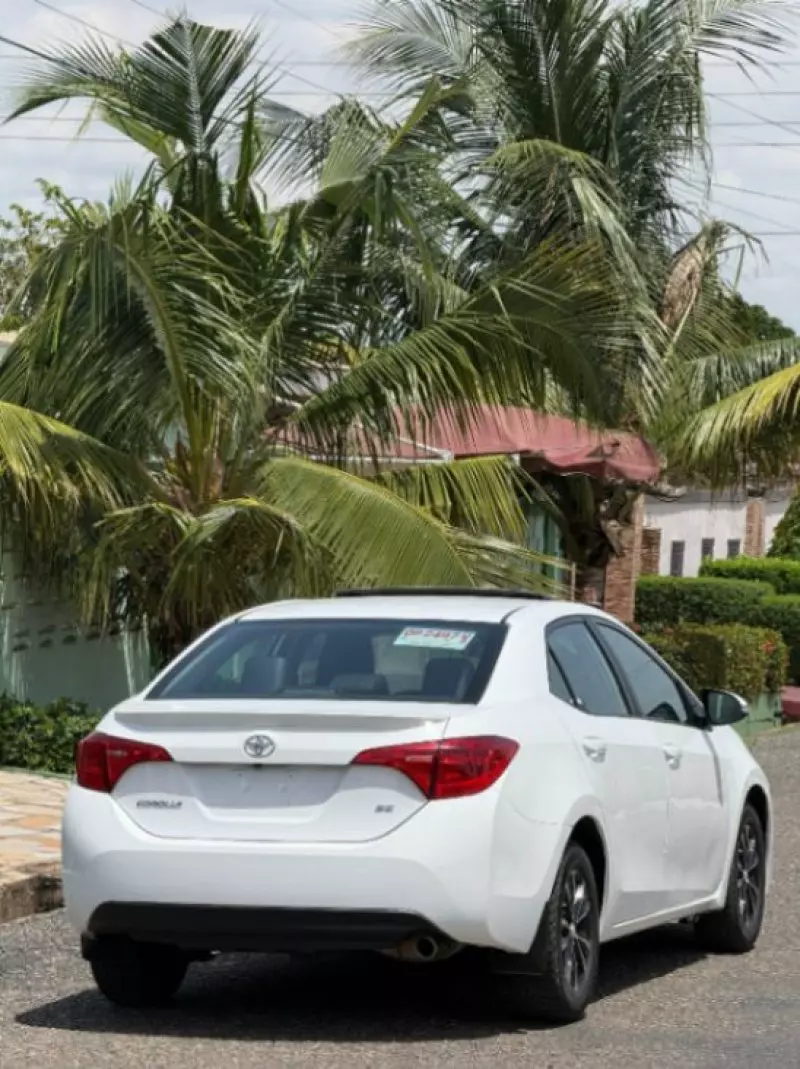 TOYOTA Corolla - 2018