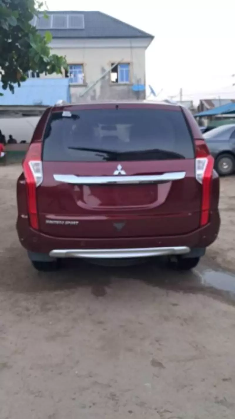 Mitsubishi Montero Sport   - 2016
