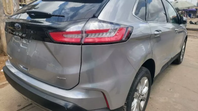 Ford Edge   - 2022