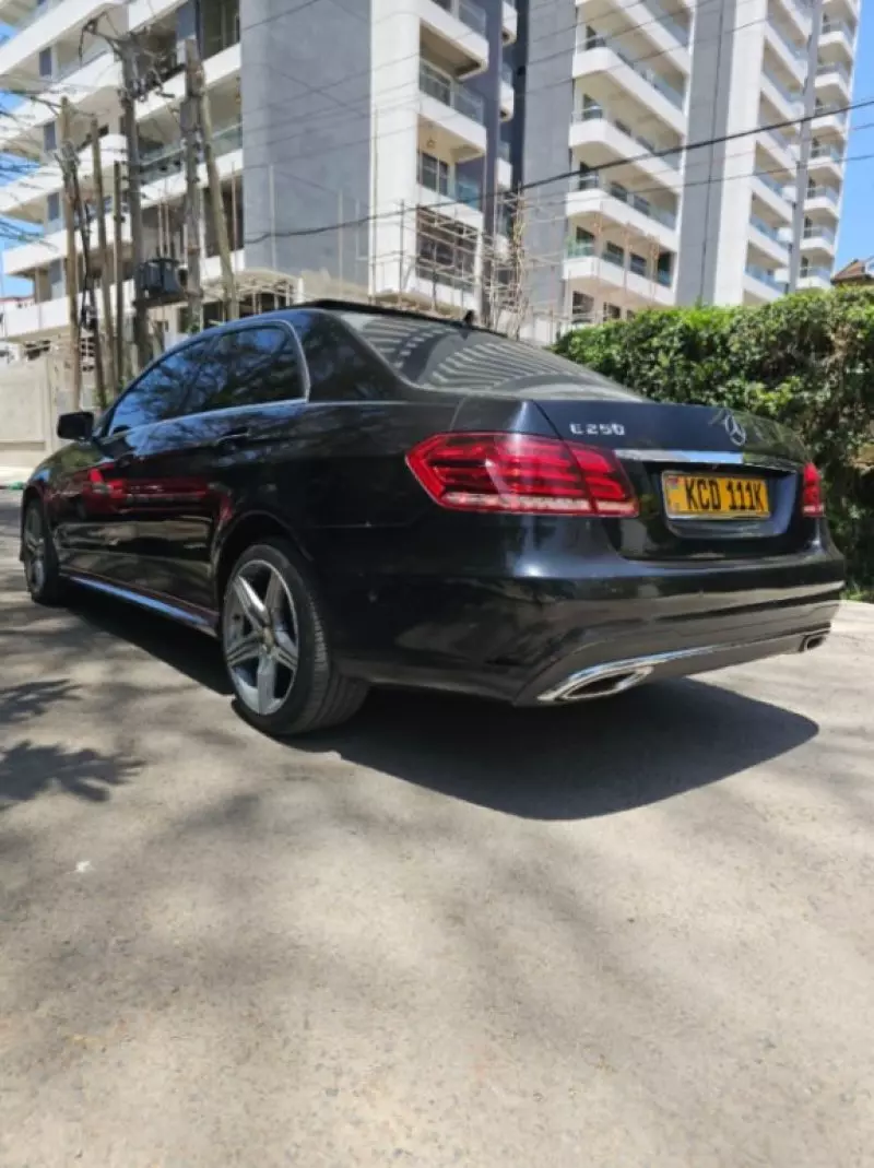 Mercedes-Benz E250   - 2014