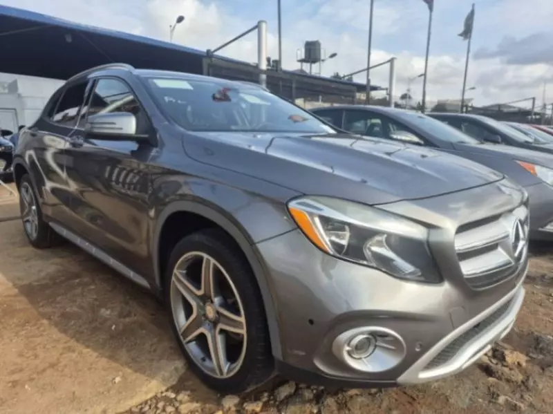 Mercedes-Benz GLA 250   - 2015