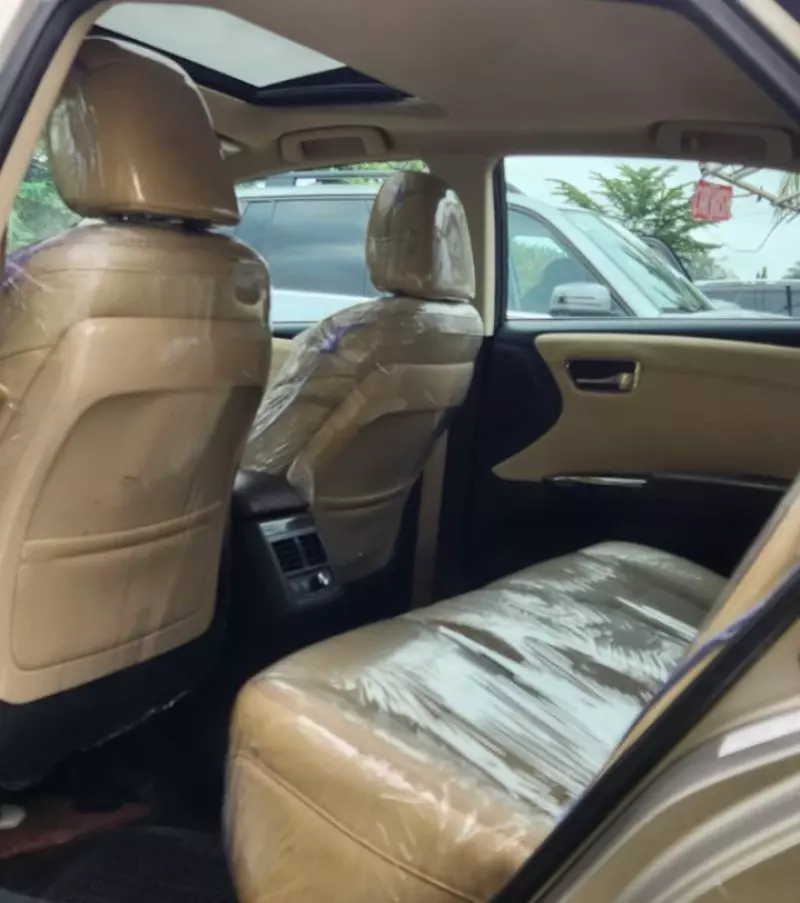 TOYOTA Avalon   - 2013