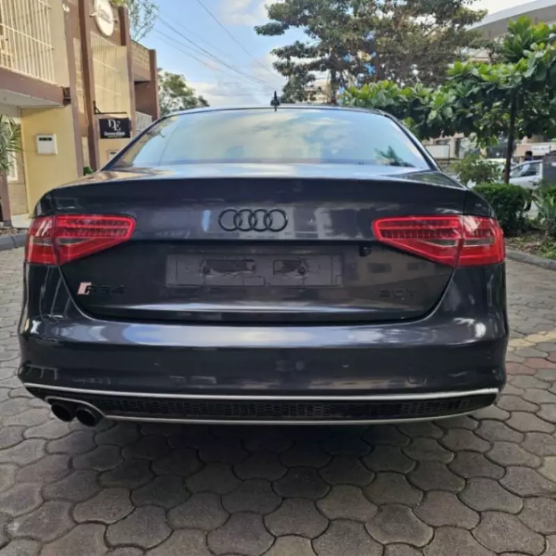 Audi A4   - 2014