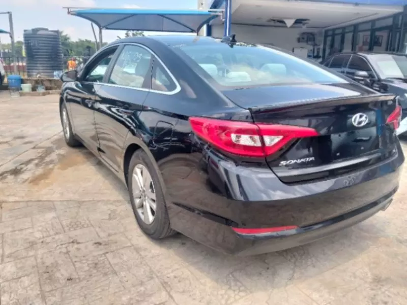Hyundai Sonata   - 2017