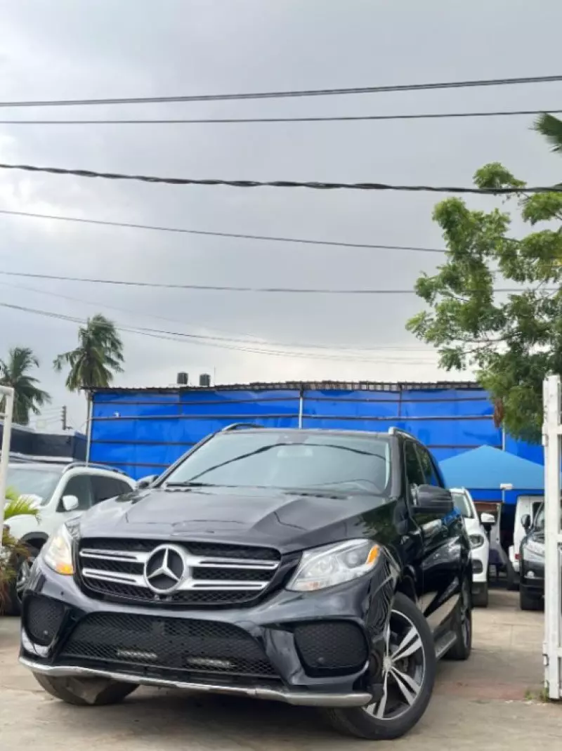 Mercedes-Benz ML 350   - 2012