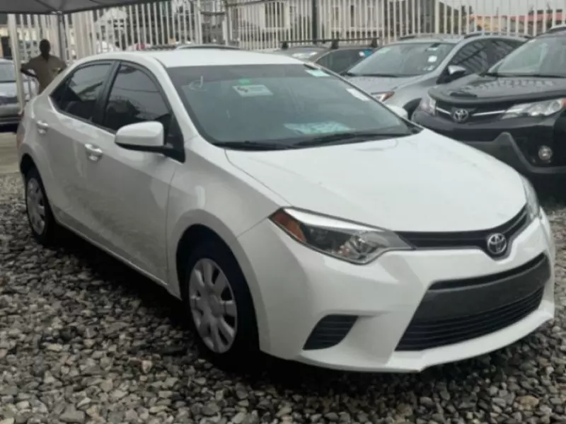 Toyota corolla   - 2016
