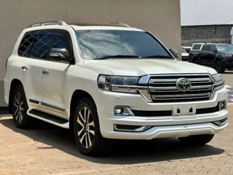 Toyota Land Cruiser   - 2018