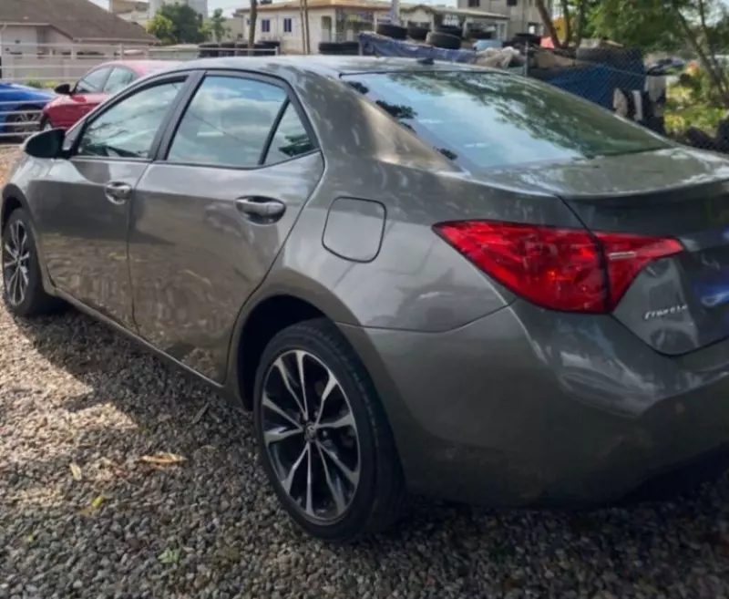 TOYOTA Corolla   - 2017